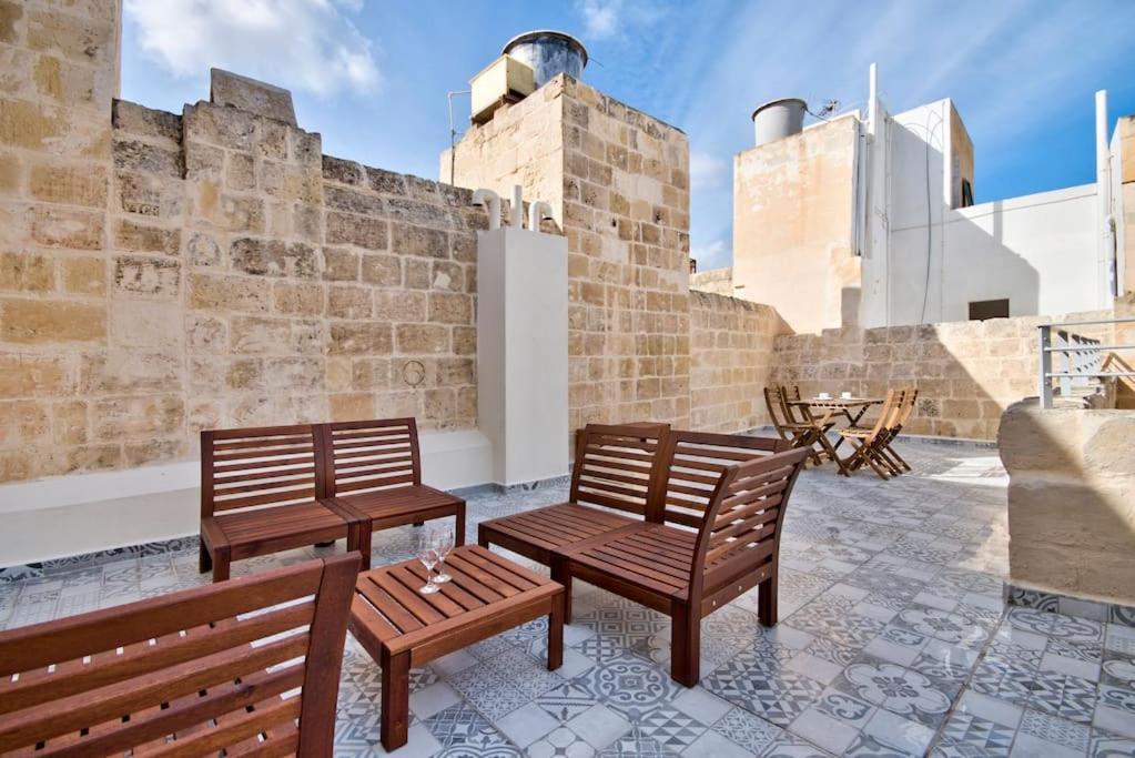 Vallettastay Old 4 Apartment
